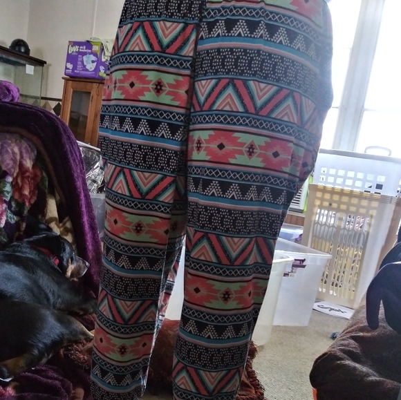 Joggers - Picture 3 of 3